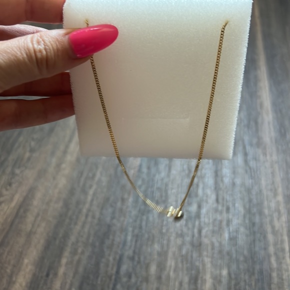 The Sis Kiss Necklace - Picture 4 of 4